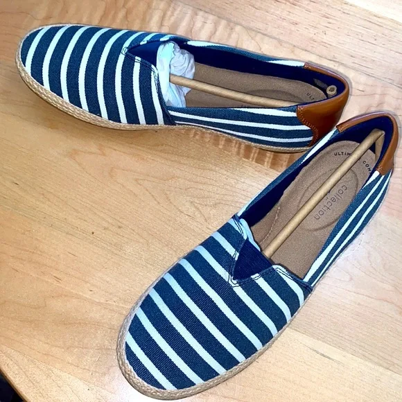 NEW Clarks Navy Striped Canvas Espadrilles Loafers - Picture 4 of 10